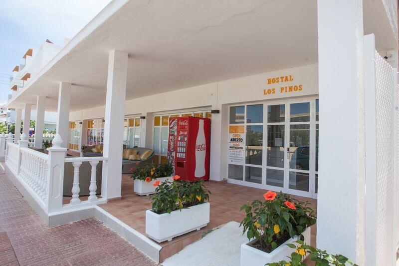 Hostal Los Pinos Es Cana Eksteriør billede